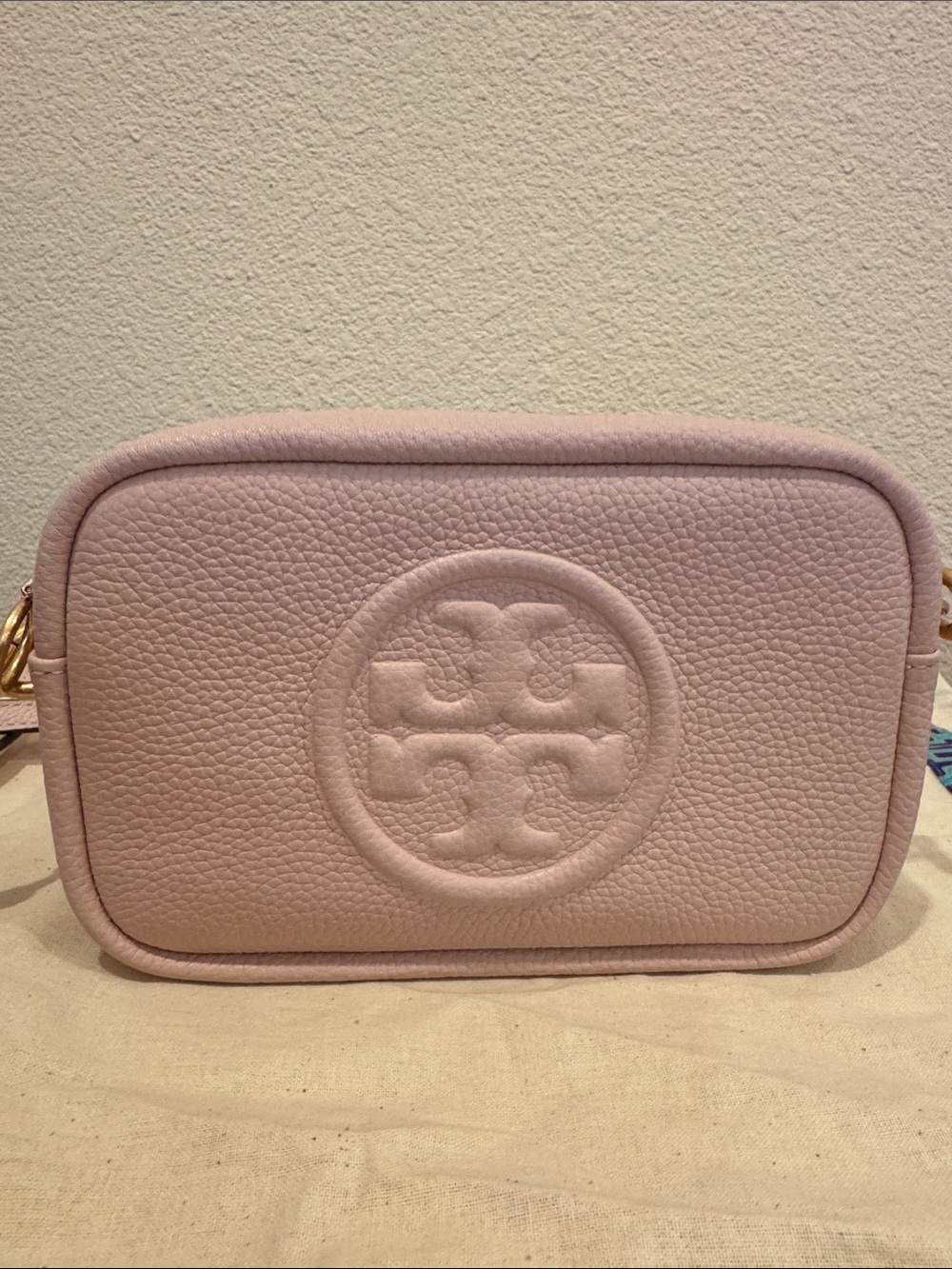 Tory Burch Pebbled Leather Crossbody - Blush Pink with Gold Hardware